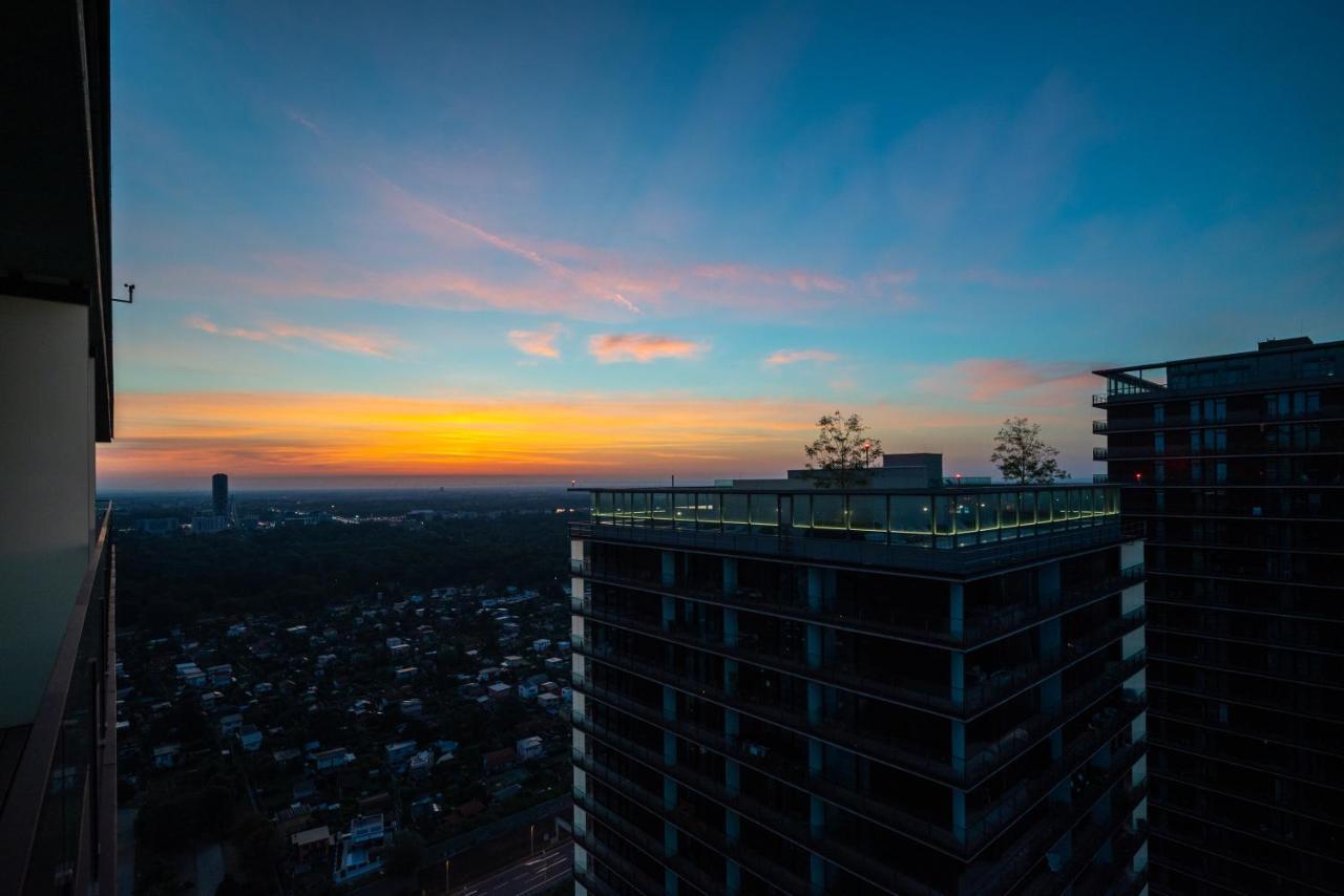 Exclusive 2Br Skyline Penthouse By Hm Apartment Vienna Exterior photo