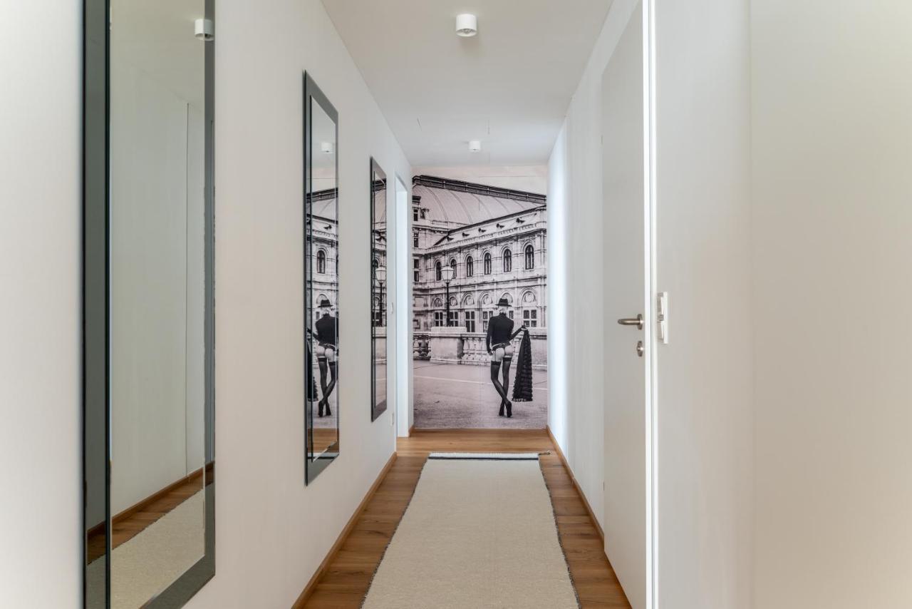 Exclusive 2Br Skyline Penthouse By Hm Apartment Vienna Exterior photo