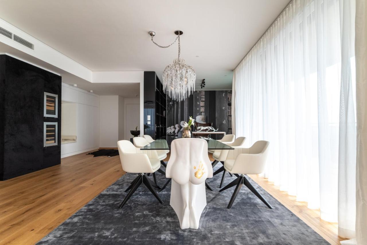 Exclusive 2Br Skyline Penthouse By Hm Apartment Vienna Exterior photo