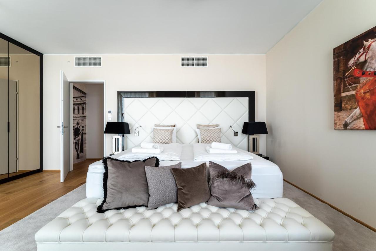 Exclusive 2Br Skyline Penthouse By Hm Apartment Vienna Exterior photo